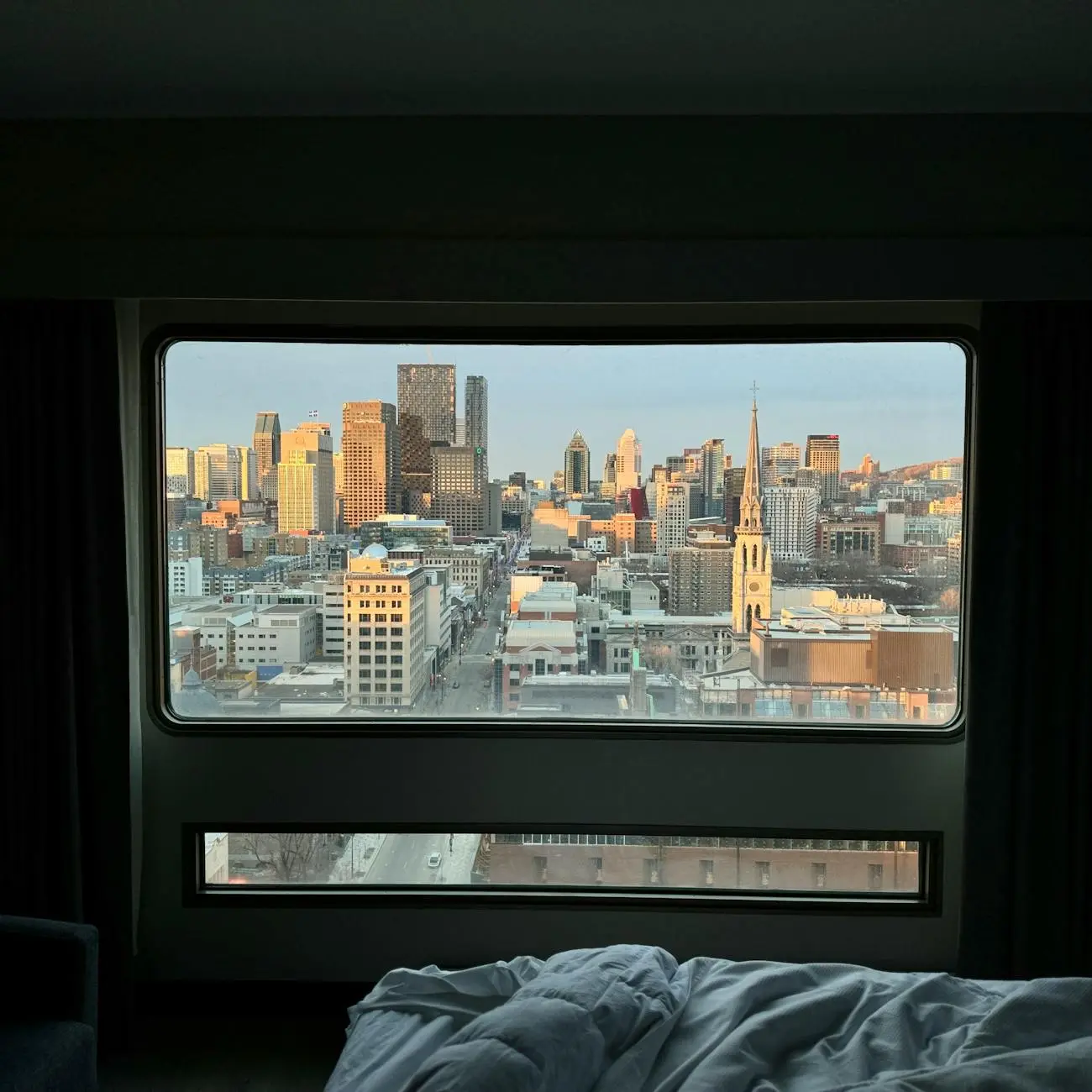 Hotel Grade Bed Linen image